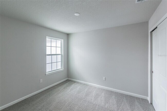Building Photo - 19309 Blue Pond Dr