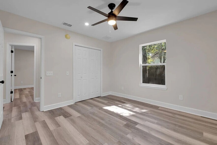 Building Photo - 2034 Harold Ct