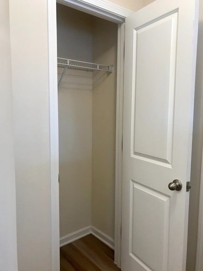 Building Photo - BEAUTIFUL! 4 Bedrooms/3.5 baths in Wild Wing. Spacious & Tons of space!