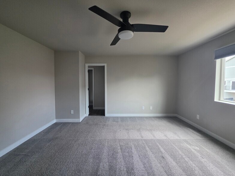 Building Photo - 10429 Luneth Dr
