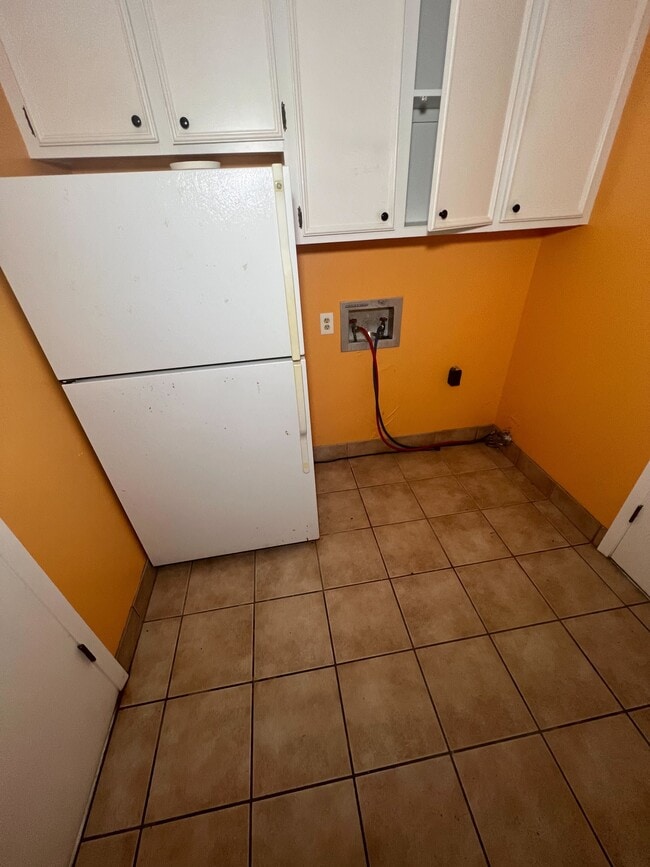 Building Photo - 19 Rob Ln