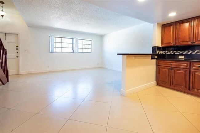 Building Photo - 3150 NW 88th Ave