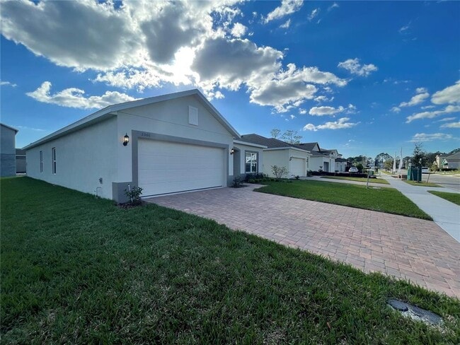 Building Photo - 5566 Sabal Dr