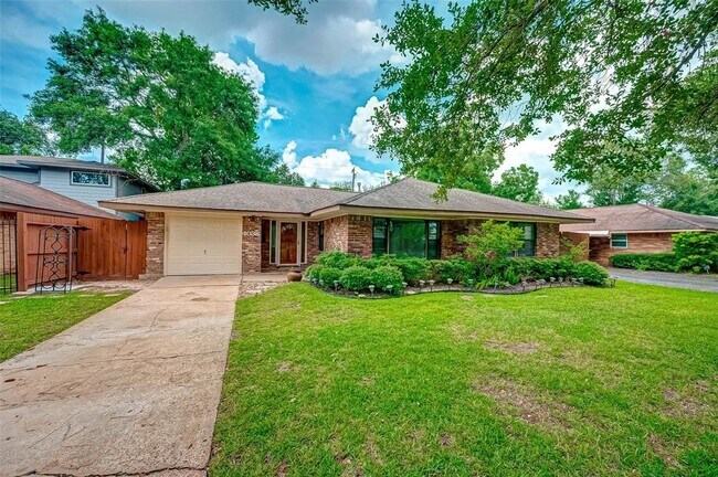Building Photo - 4038 Cheena Dr