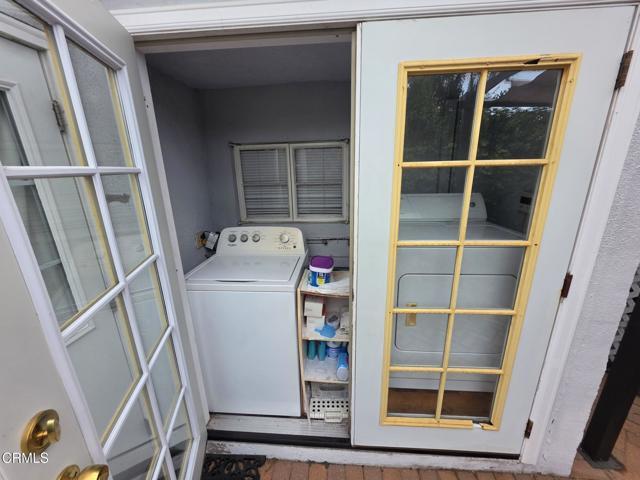 Building Photo - 3154 Del Vina St