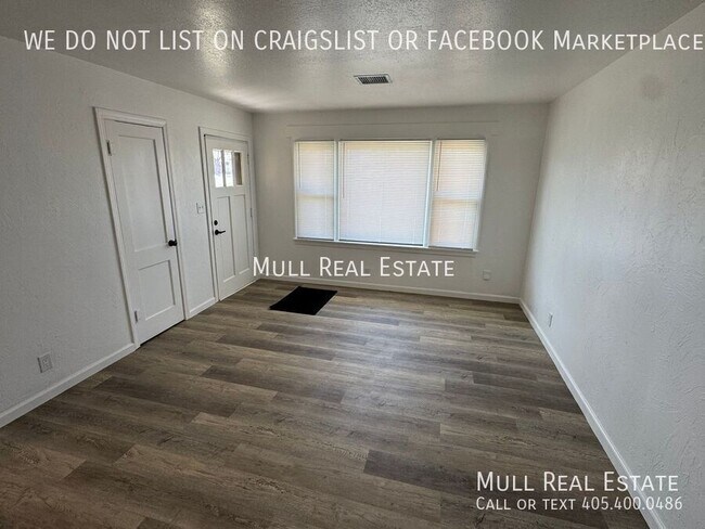 Building Photo - 1801 Oxford Way