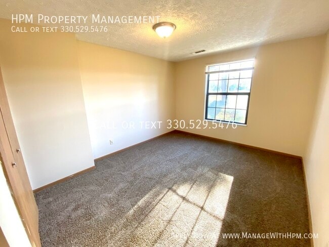 Building Photo - 1876 Ledgewood-B5