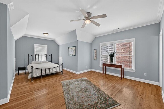 Building Photo - 1159 Thornwell Dr NE