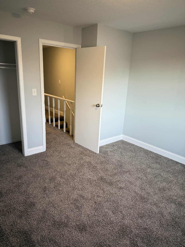 Building Photo - 824 Tanner St