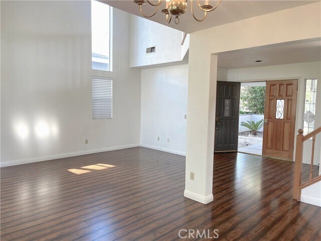 Building Photo - 2985 Amber Dr