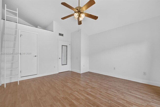 Building Photo - 10206 SW 77th Ct