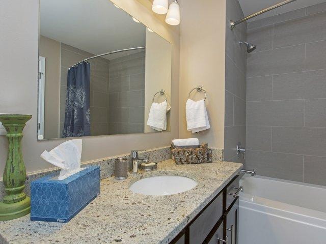 Building Photo - 2302 S Michigan Ave