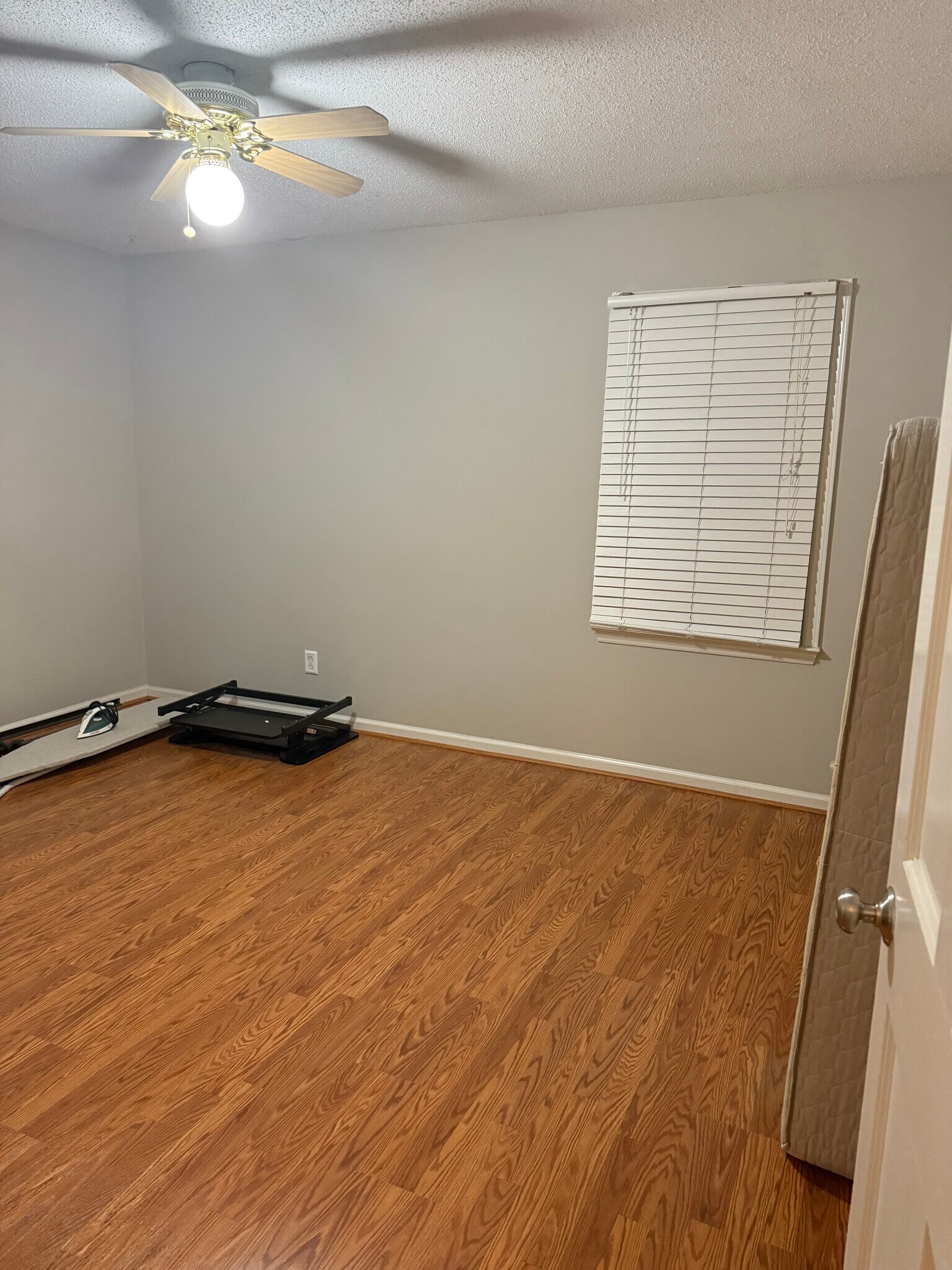 Building Photo - 7311 Alamance Dr