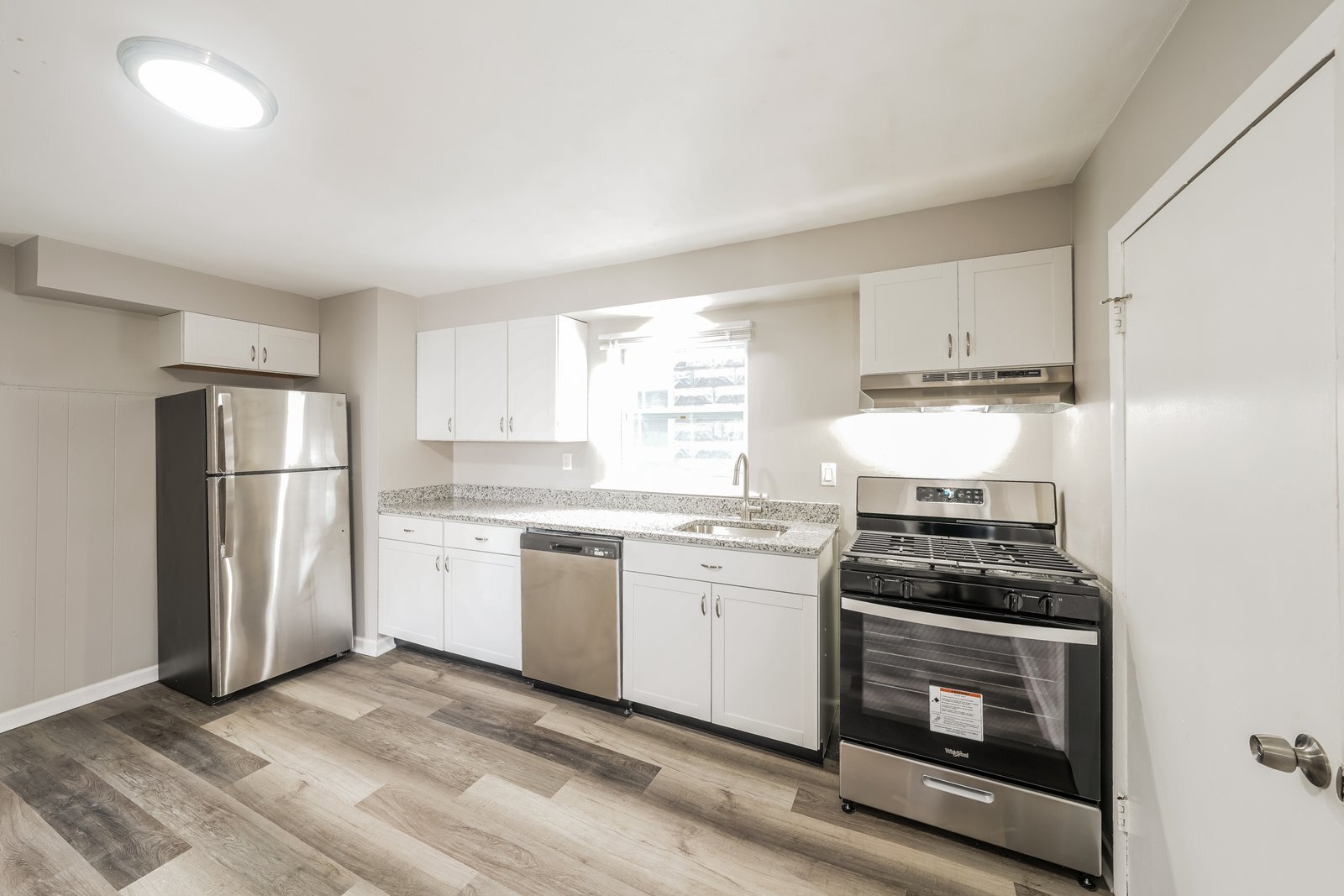 Building Photo - 238 Bruce St