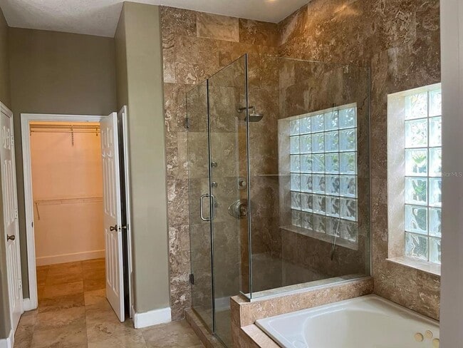 Building Photo - 1351 Glenwick Dr