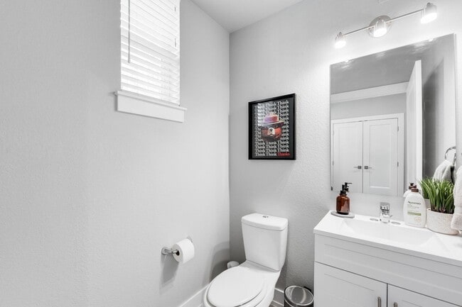 Building Photo - Modern 2BD, 2.5BA Sloan's Lake Townhome With 2-Car Garage