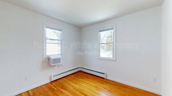 Building Photo - 161 Mona Terrace