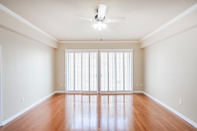 Building Photo - 3225 Turtle Creek Blvd Blvd