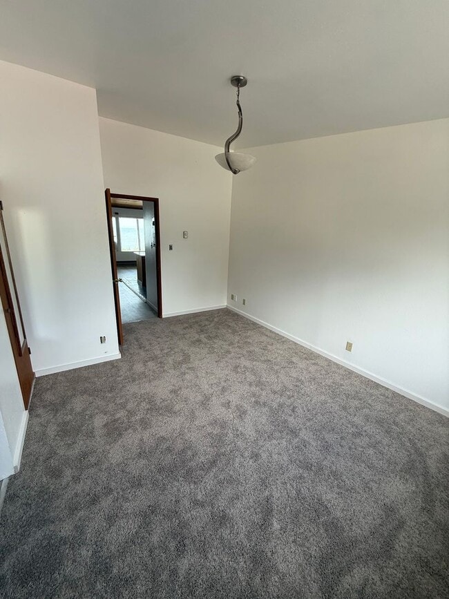 Building Photo - GETAWAY