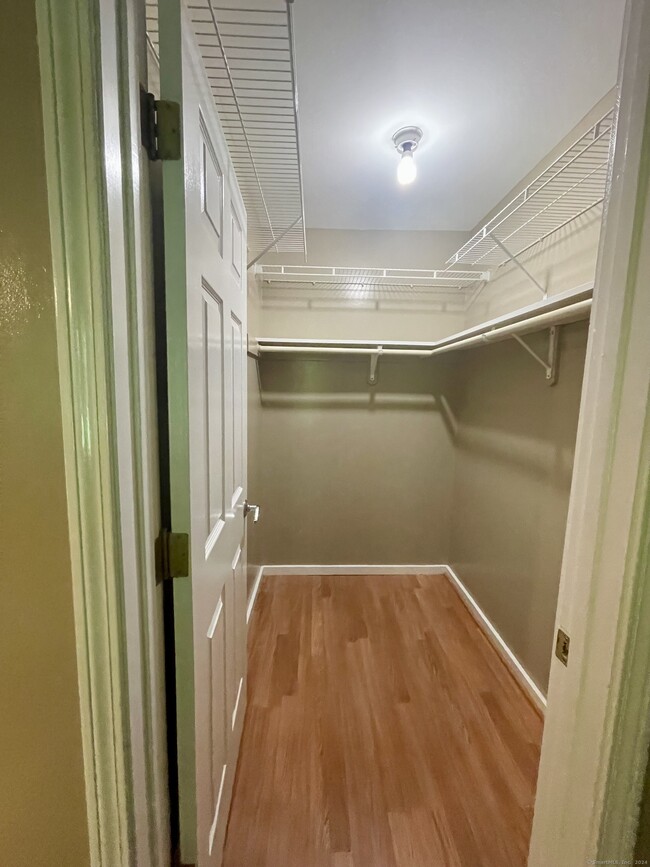 Building Photo - 72 Kingfisher Cir