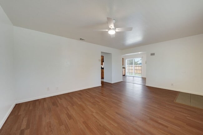 Building Photo - 7726 Laurie Way