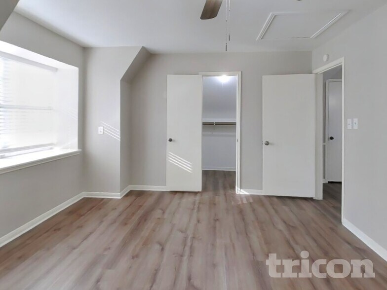 Building Photo - 5523 Foresthaven Dr