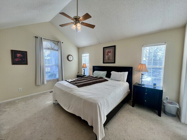 Building Photo - Two bedroom home in the heart of Ocean Lakes