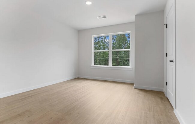 Building Photo - 14 Catawba Ave