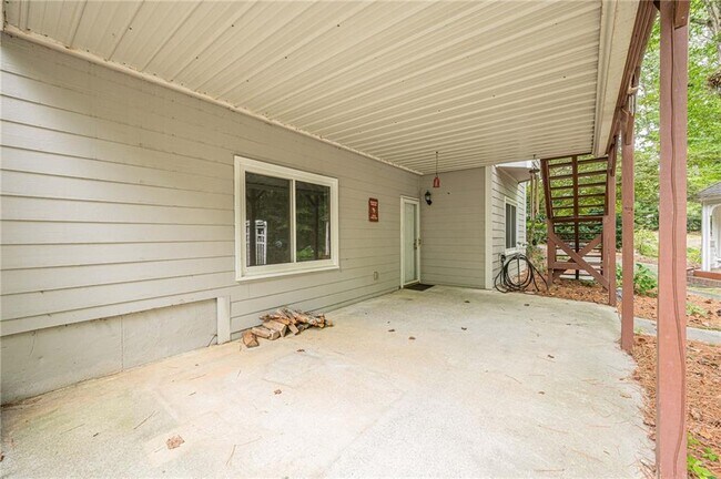 Building Photo - 461 Braidwood Walk NW