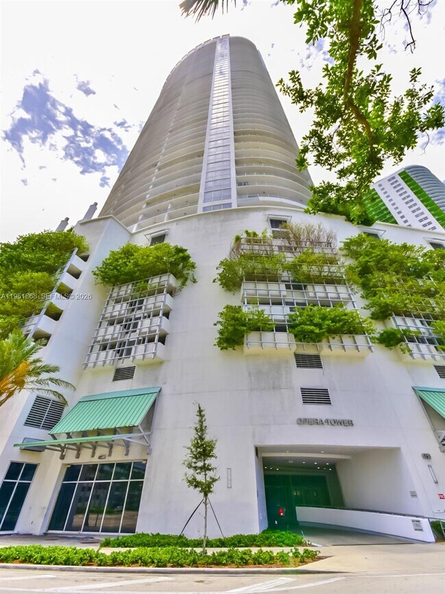 Building Photo - 1750 N Bayshore Dr