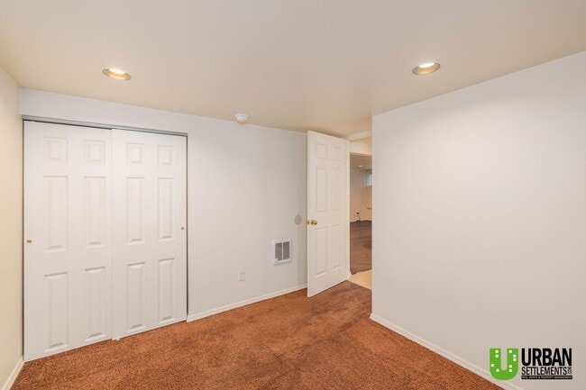 Building Photo - Cozy and charming 2-bedroom, 1-bathroom duplex in Cheney