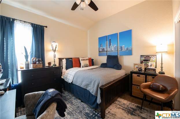 Building Photo - 5633 Briar Fld