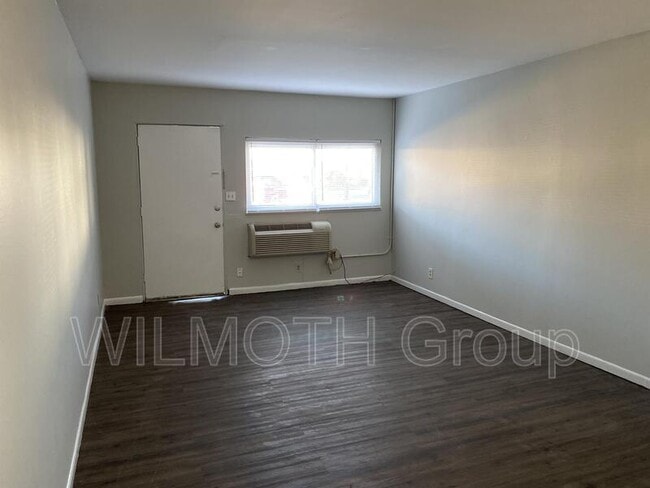 Building Photo - 8640 E Washington St