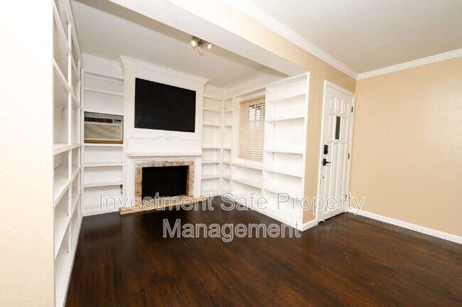 Building Photo - 4982 Baltimore Dr