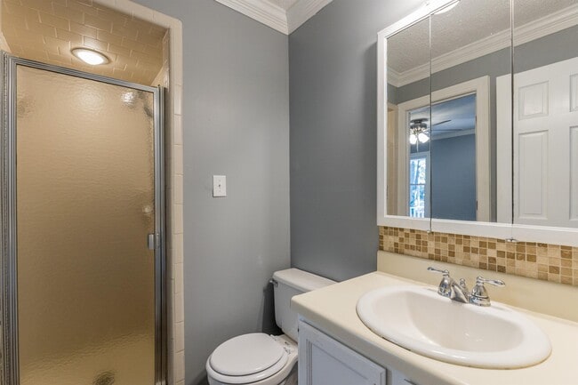Building Photo - 508 Somerset Dr