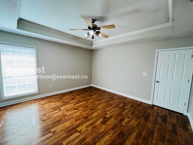 Building Photo - 236 Holmar Dr