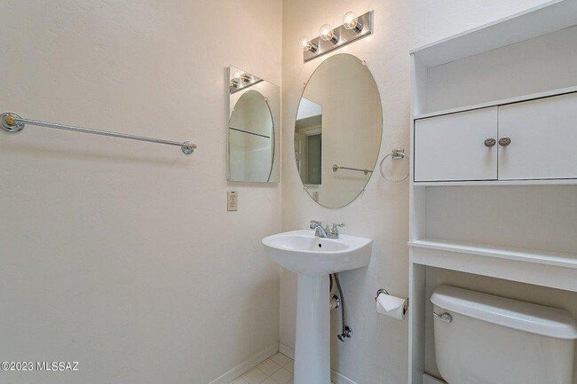 Building Photo - 3781 S Avenida de Encino