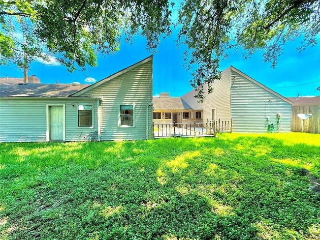 Building Photo - 7743 Portal Dr
