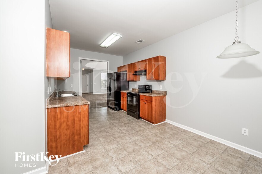 Building Photo - 1256 Washington Dr