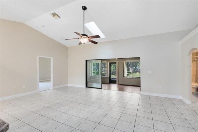 Building Photo - 4924 Raylene Way