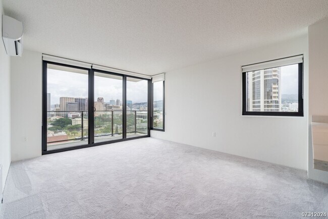 Building Photo - Highly desirable 2-bdrm, 2-bath, 1-pkg condo at Ililani in Kakaako