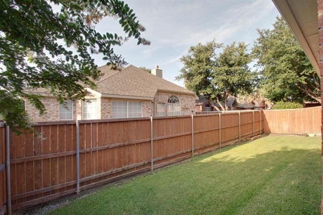 Building Photo - 2320 Suntree Ln