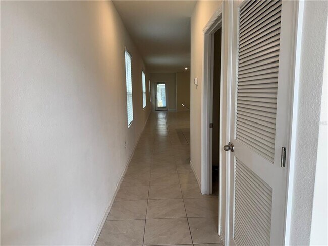 Building Photo - 2626 Angel Fls Dr