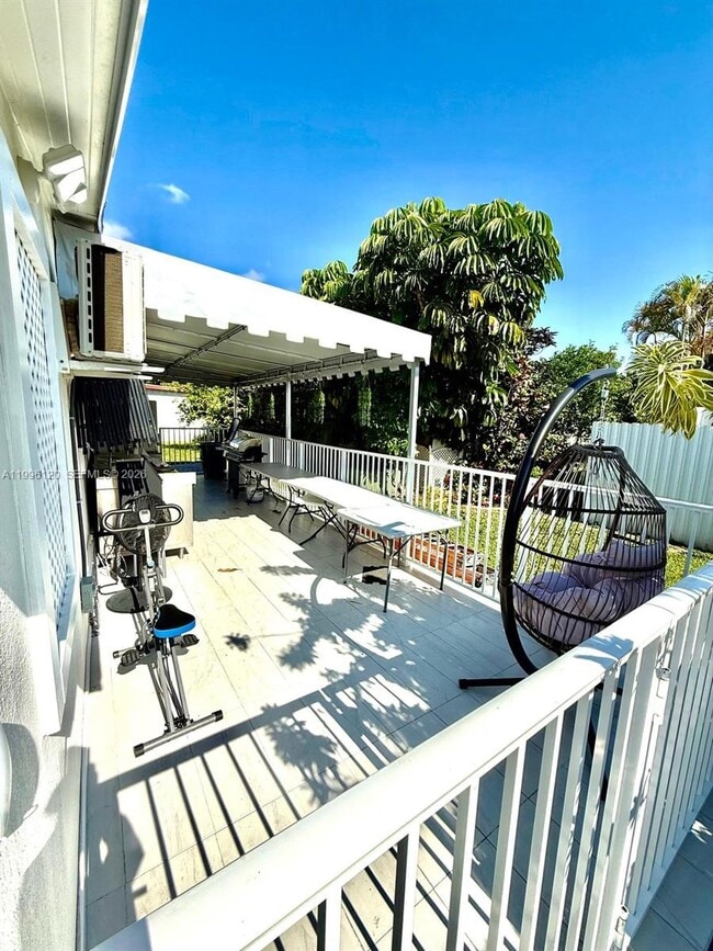 Building Photo - 5371 NW 200th Terrace