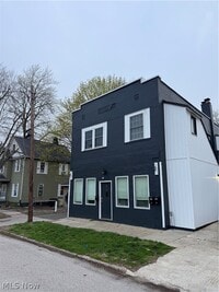 Building Photo - 667 W Park Ave