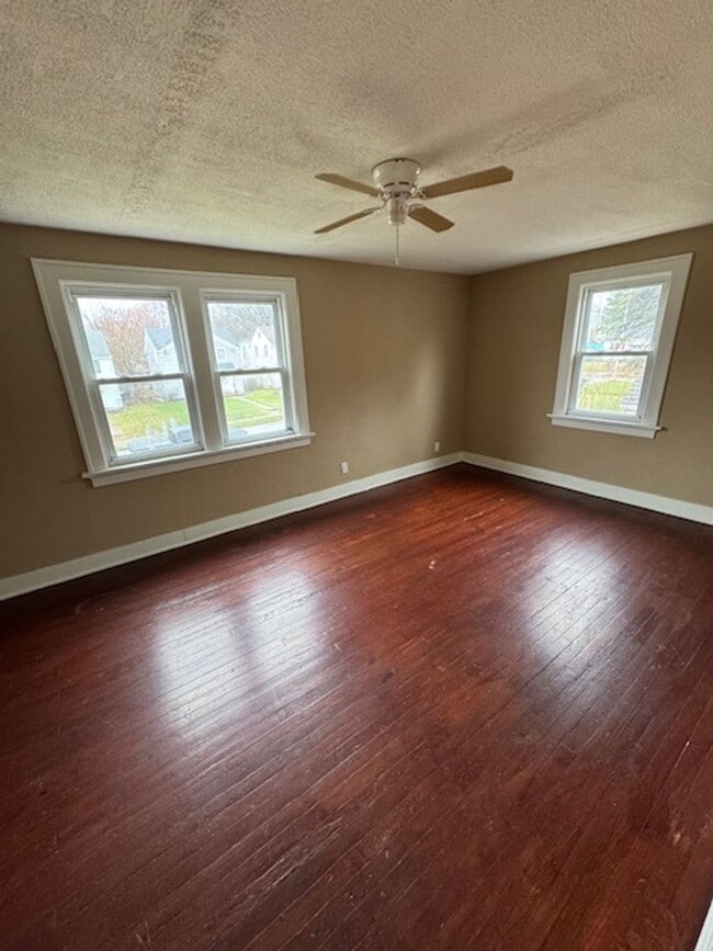 Building Photo - 4022 Weisser Park Ave