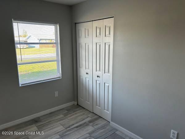 Building Photo - 3210 Edgewood Dr NE