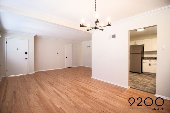 Building Photo - 7240 Balson Ave
