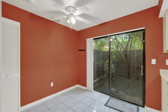 Building Photo - 3267 Forest Oaks Ct
