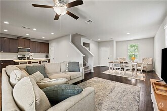 Building Photo - 5402 Golden Canary Ln